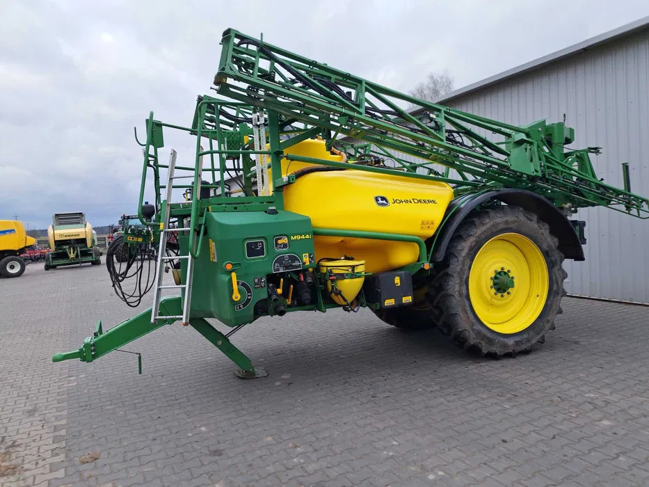 John Deere M944I - Pulverizador de arrastar: foto 1 John Deere M944I - Pulverizador de arrastar: foto 1