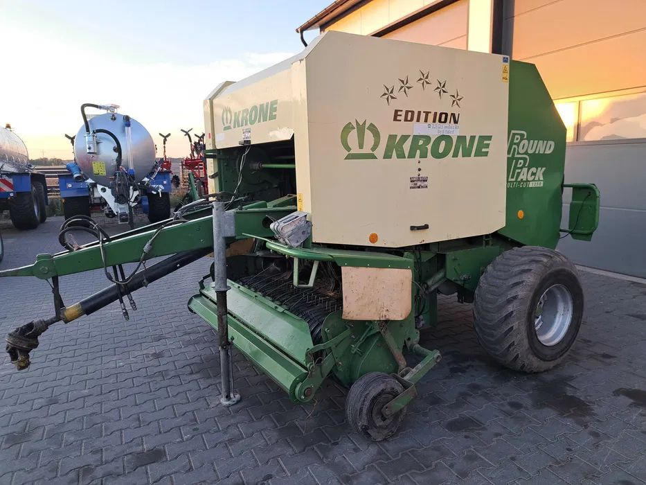 Krone 1250 Round Pack - Enfardadeira de fardos redondos: foto 2 Krone 1250 Round Pack - Enfardadeira de fardos redondos: foto 2