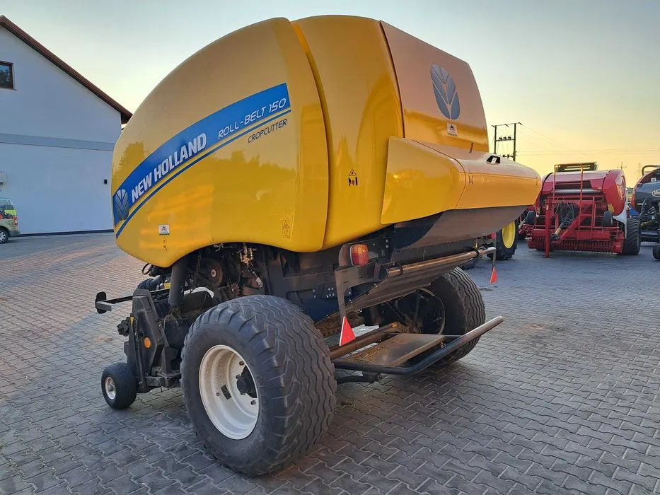 New Holland ROLL-BELT 150 cropcutter - Enfardadeira de fardos redondos: foto 4 New Holland ROLL-BELT 150 cropcutter - Enfardadeira de fardos redondos: foto 4