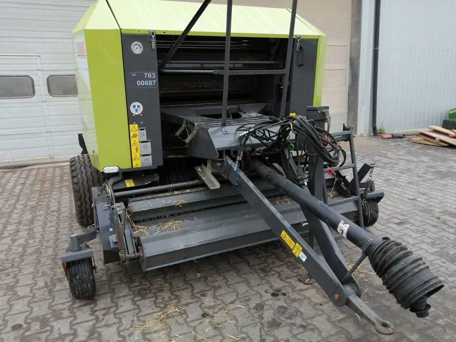 Prasa rolująca Claas Rollant 374 - Enfardadeira de fardos redondos: foto 4 Prasa rolująca Claas Rollant 374 - Enfardadeira de fardos redondos: foto 4