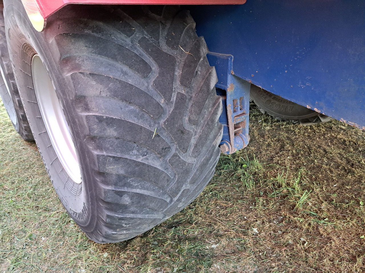 Przyczepa skorupowa Marshall 15 ton - Reboque agrícola: foto 4 Przyczepa skorupowa Marshall 15 ton - Reboque agrícola: foto 4