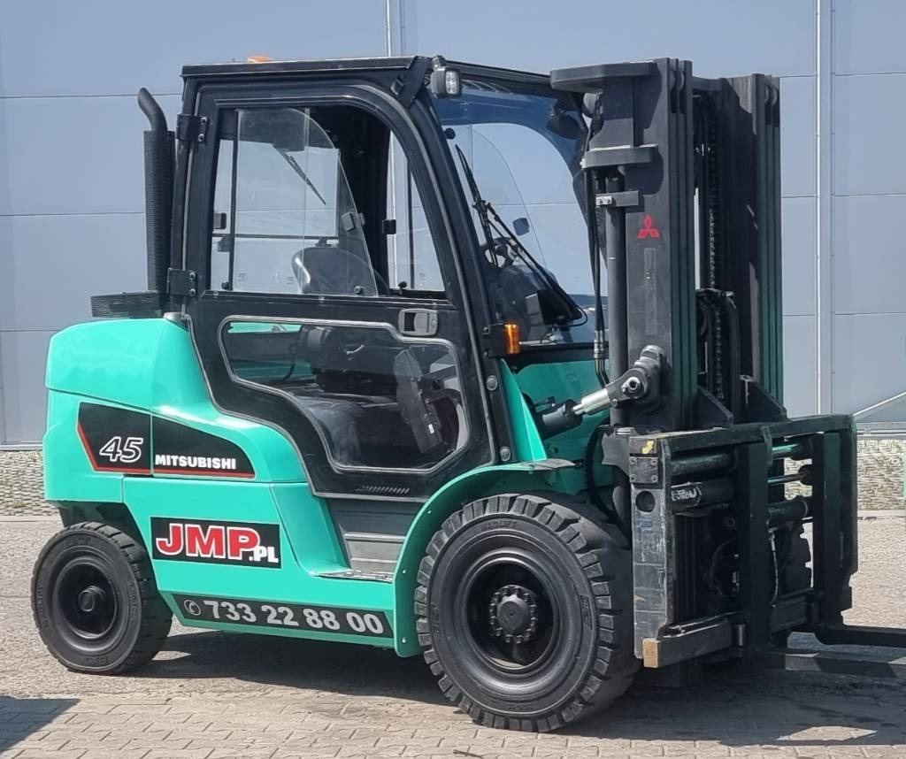 Mitsubishi FD45NT - Empilhadeira a diesel: foto 1 Mitsubishi FD45NT - Empilhadeira a diesel: foto 1