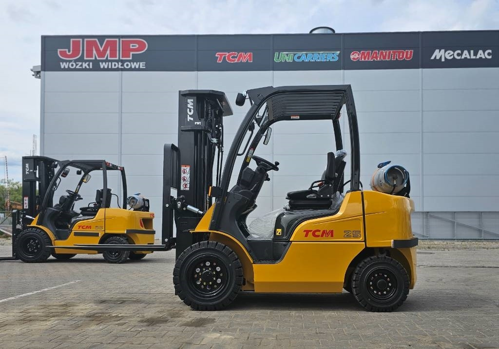 TCM FGE25-E2 UNUSED TRIPLEX 4700mm - Empilhadeira a gás: foto 4 TCM FGE25-E2 UNUSED TRIPLEX 4700mm - Empilhadeira a gás: foto 4