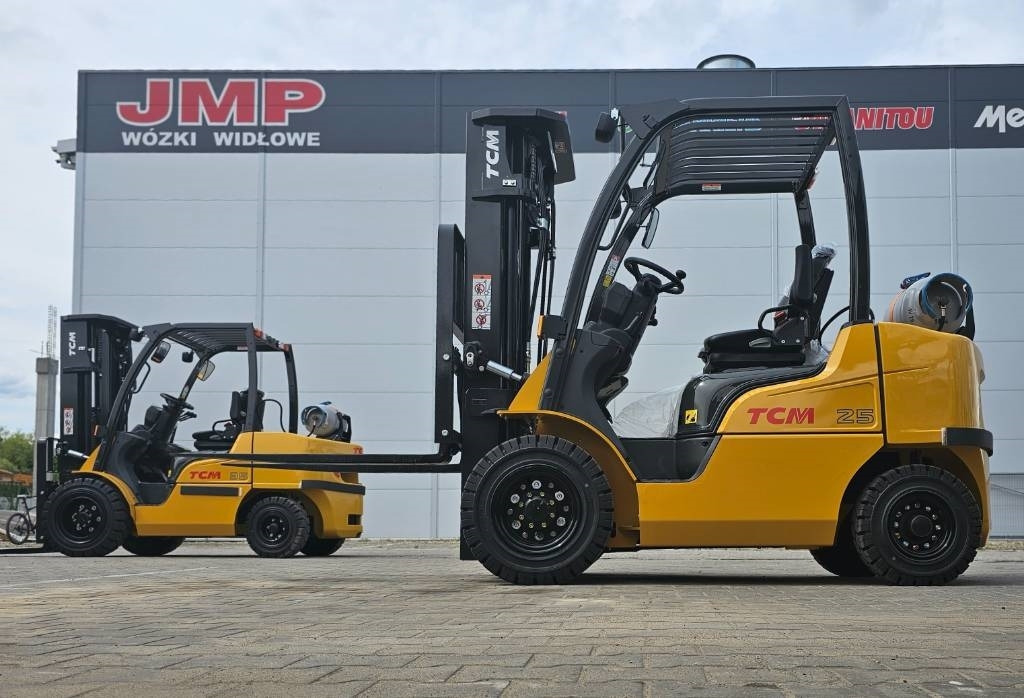 TCM FGE25-E2 UNUSED TRIPLEX 4700mm - Empilhadeira a gás: foto 2 TCM FGE25-E2 UNUSED TRIPLEX 4700mm - Empilhadeira a gás: foto 2