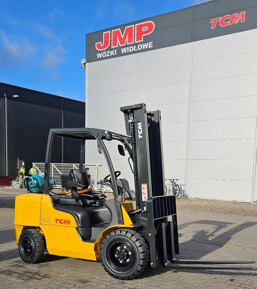 TCM FGE35-E2 BRAND NEW D3700mm - Empilhadeira a gás: foto 3 TCM FGE35-E2 BRAND NEW D3700mm - Empilhadeira a gás: foto 3