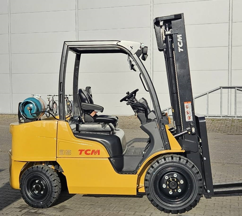 TCM FGE35-E2 BRAND NEW D3700mm - Empilhadeira a gás: foto 1 TCM FGE35-E2 BRAND NEW D3700mm - Empilhadeira a gás: foto 1