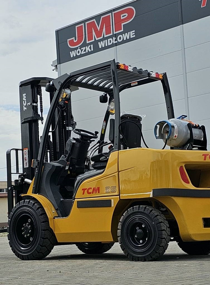 TCM FGE35-E2 BRAND NEW TR4300mm - Empilhadeira a gás: foto 2 TCM FGE35-E2 BRAND NEW TR4300mm - Empilhadeira a gás: foto 2