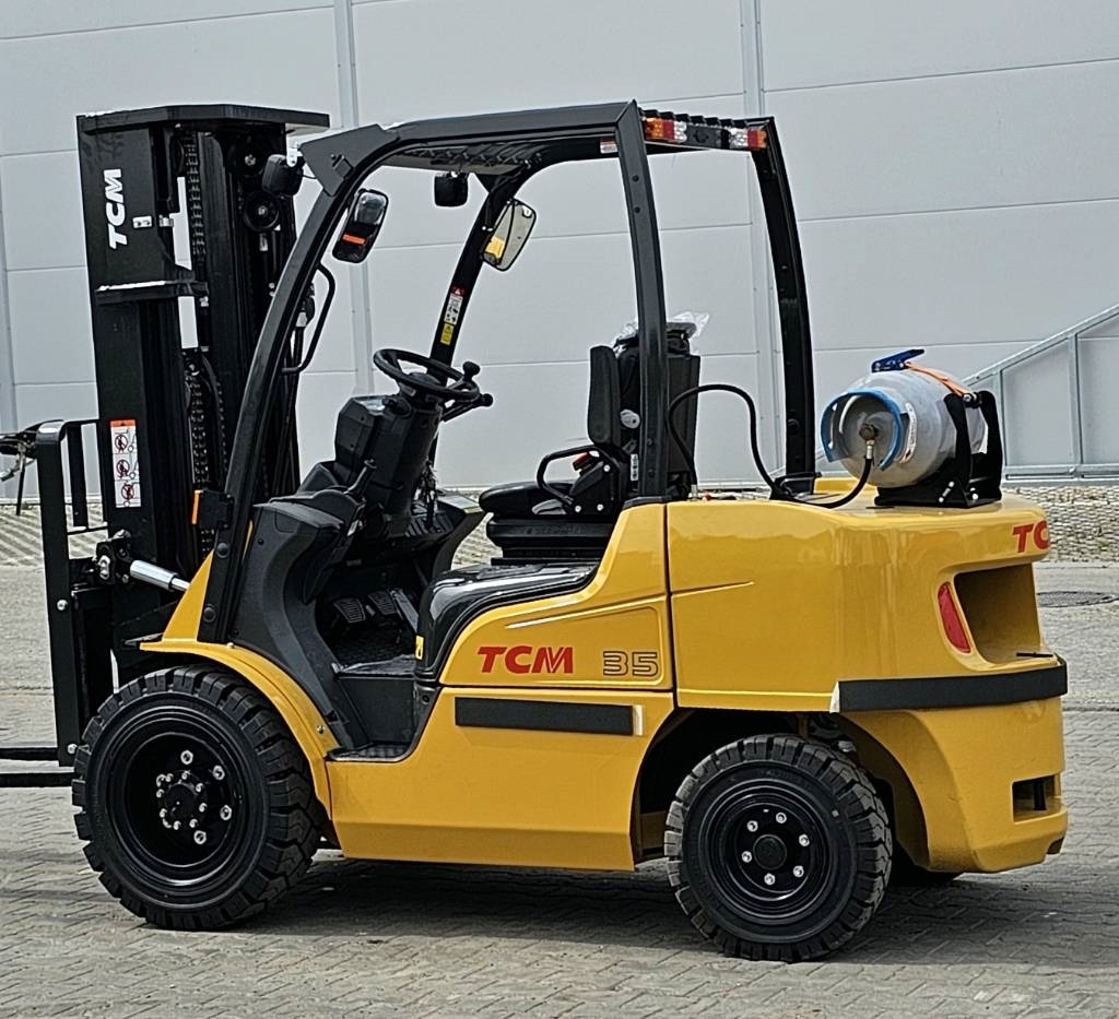 Empilhadeira a gás nuevo TCM FGE35-E2 BRAND NEW TR4300mm: foto 6 Empilhadeira a gás nuevo TCM FGE35-E2 BRAND NEW TR4300mm: foto 6