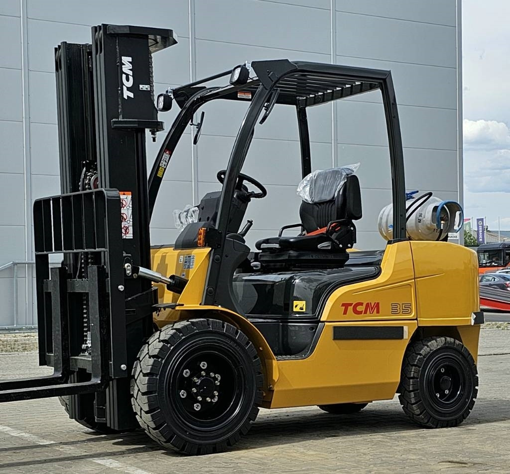 TCM FGE35-E2 BRAND NEW TR4300mm - Empilhadeira a gás: foto 5 TCM FGE35-E2 BRAND NEW TR4300mm - Empilhadeira a gás: foto 5