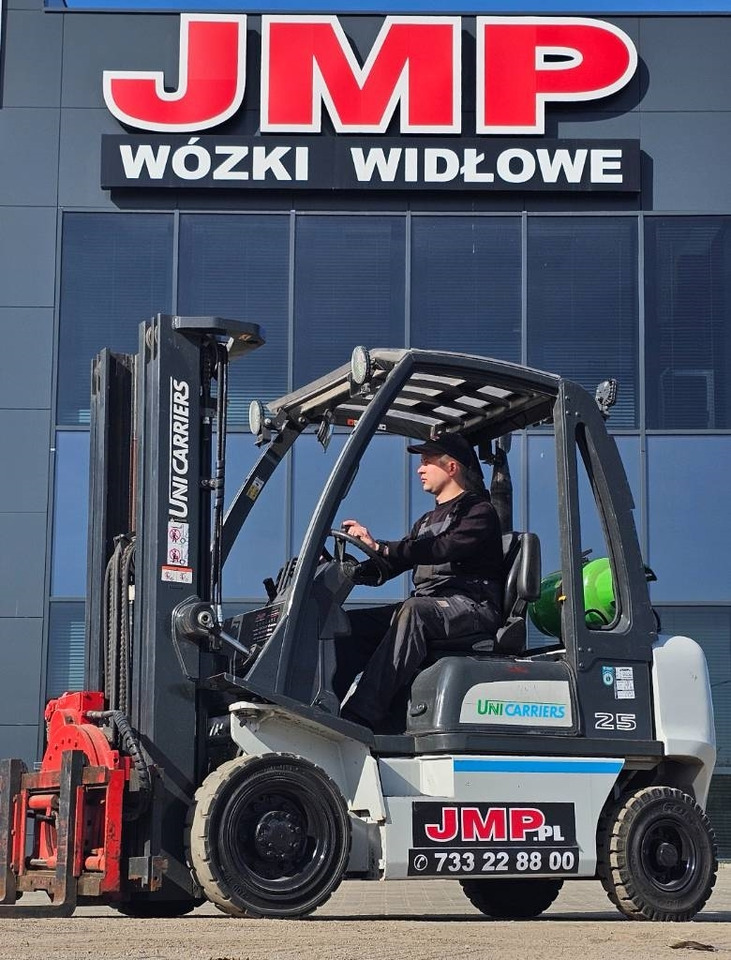 UniCarriers U1D2A25LQ DX25 LPG - Empilhadeira a gás: foto 1 UniCarriers U1D2A25LQ DX25 LPG - Empilhadeira a gás: foto 1