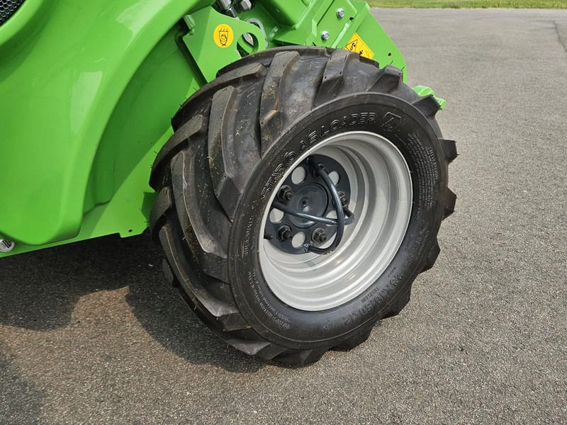 Mini carregadeira de esteiras Avant E527 TDL+ mini-shovel: foto 19