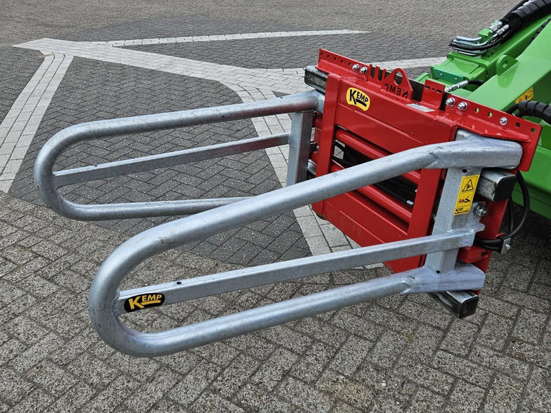 Mini carregadeira de esteiras Avant Mini-shovel 735i Rental met Kemp balenklem: foto 19