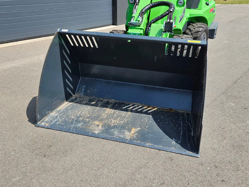 Avant Volumebak 160cm - Equipamento de Máquina agrícola: foto 3 Avant Volumebak 160cm - Equipamento de Máquina agrícola: foto 3