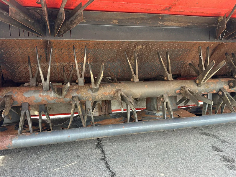 Locação de Kuhn PZ 310AC getrokken maaier Kuhn PZ 310AC getrokken maaier: foto 11 Locação de Kuhn PZ 310AC getrokken maaier Kuhn PZ 310AC getrokken maaier: foto 11