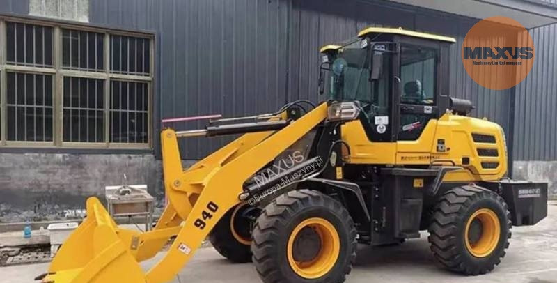 Maxus Навантажувач Bobcat 4x4 - Carregadeira de rodas: foto 1 Maxus Навантажувач Bobcat 4x4 - Carregadeira de rodas: foto 1