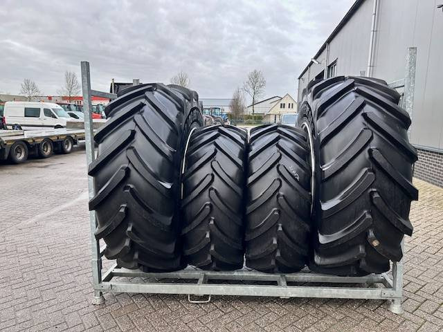 Bridgestone 650/65 R38 + 540/65 R28 VF - Jantes e pneus de Máquina agrícola: foto 2 Bridgestone 650/65 R38 + 540/65 R28 VF - Jantes e pneus de Máquina agrícola: foto 2