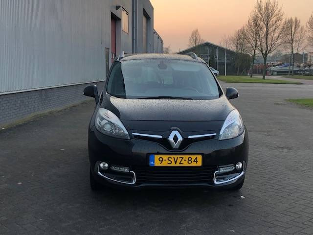Renault Grand Scénic 1.5 dci 7 persoons - Automóvel: foto 5 Renault Grand Scénic 1.5 dci 7 persoons - Automóvel: foto 5