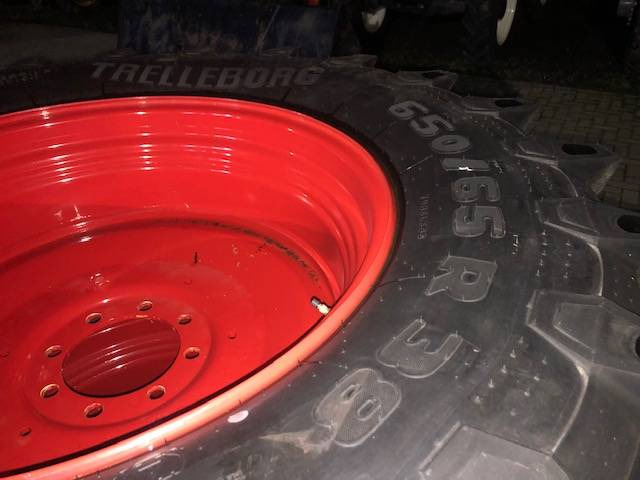 Jantes e pneus de Máquina agrícola Trelleborg 650/65 R38 + 540/65 R28 TM800: foto 14
