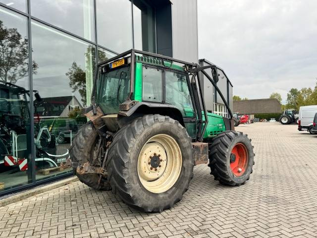 Valtra 6650 Hitech Twintrac - Trator: foto 5 Valtra 6650 Hitech Twintrac - Trator: foto 5