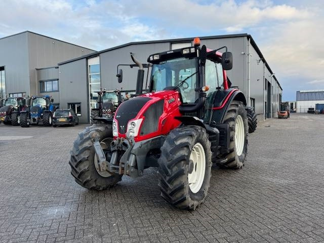 Valtra N123 Hitech5 - Trator: foto 5 Valtra N123 Hitech5 - Trator: foto 5