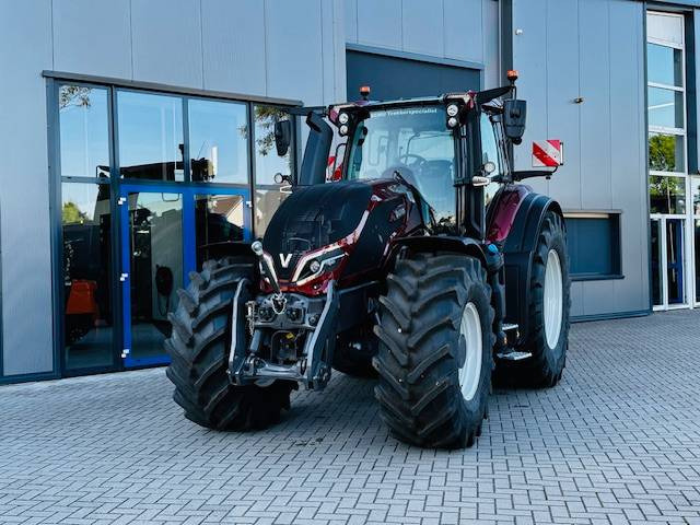 Locação de Valtra Q305 DEMO Super Compleet! Valtra Q305 DEMO Super Compleet!: foto 20