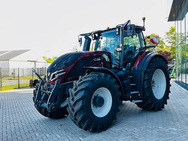 Locação de Valtra Q305 DEMO Super Compleet! Valtra Q305 DEMO Super Compleet!: foto 16
