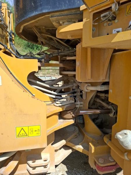 Locação de Caterpillar 972K Caterpillar 972K: foto 24