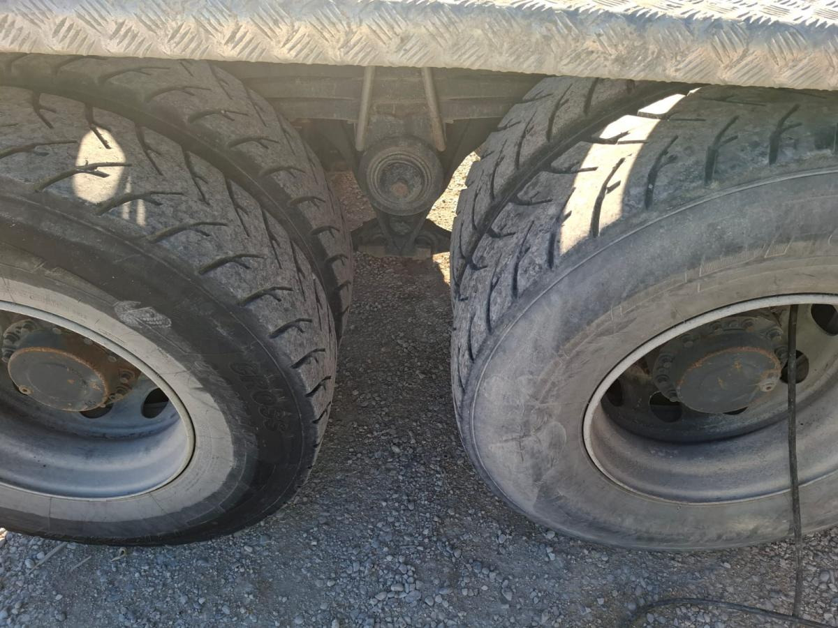 Caminhão polibenne, Caminhão grua Renault 370 DXI: foto 17