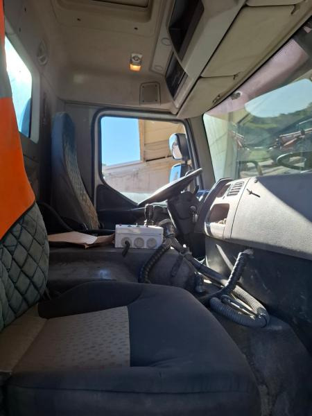 Caminhão polibenne, Caminhão grua Renault 370 DXI: foto 13