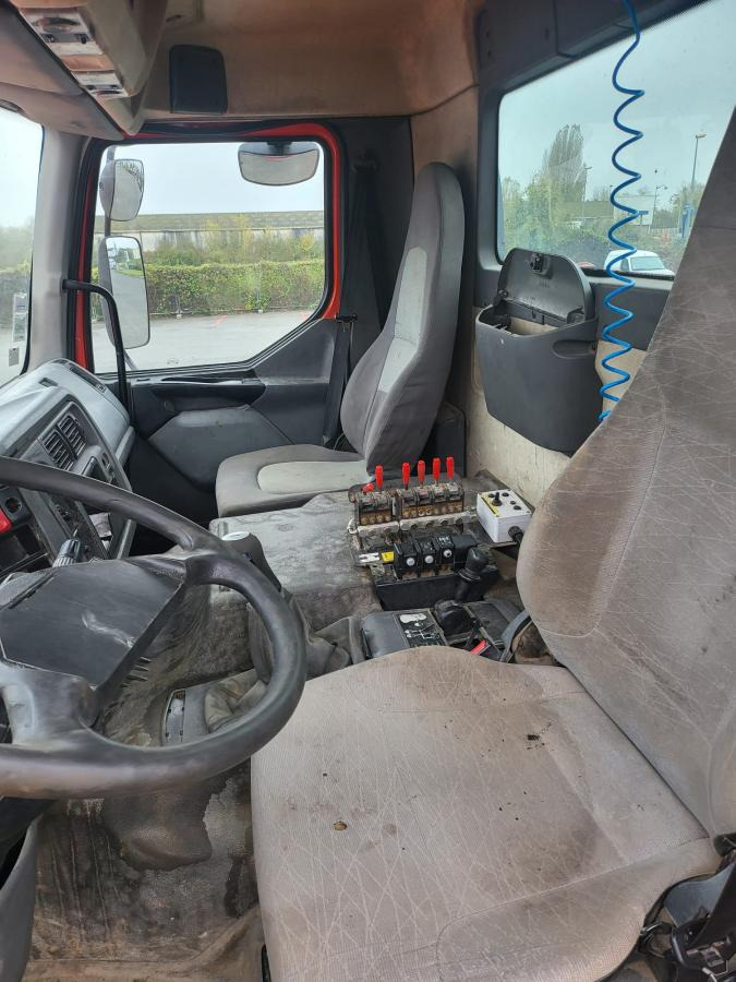 Locação de Renault Kerax 420 DCI Renault Kerax 420 DCI: foto 9