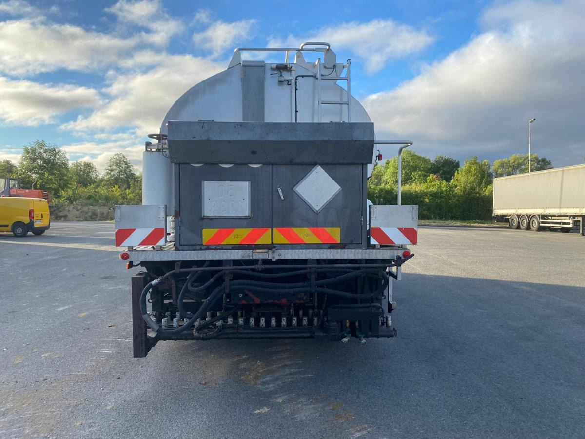 Renault Premium 300 CV - Caminhão tanque: foto 4 Renault Premium 300 CV - Caminhão tanque: foto 4