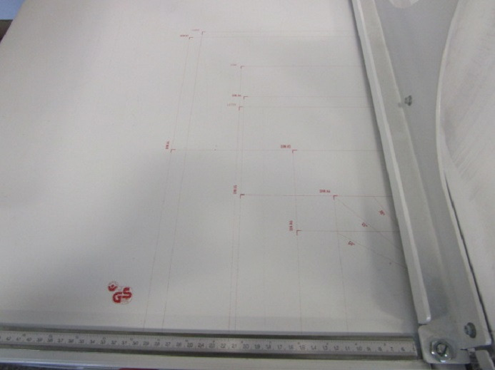 HEBELSCHNEIDER IDEAL 1080 - Máquina de corte de papel: foto 4 HEBELSCHNEIDER IDEAL 1080 - Máquina de corte de papel: foto 4