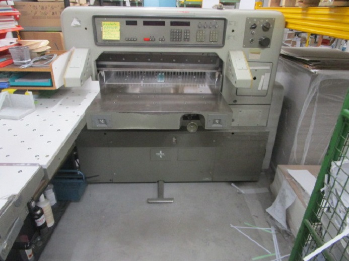 POLAR 92 EMC - Máquina de corte de papel: foto 1 POLAR 92 EMC - Máquina de corte de papel: foto 1