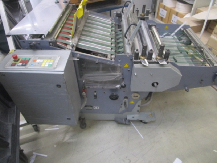 VERTIKALE PRESSAUSLAGE HB VSA – 66 / M D - Máquina de dobrar papel: foto 1 VERTIKALE PRESSAUSLAGE HB VSA – 66 / M D - Máquina de dobrar papel: foto 1
