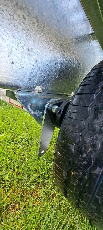 Locação de  LAWETA Z NAJAZDAMI NA 2 AUTA 8,5x2M DMC 3500, 3 OSIE / CAR TRANSPORTER WITH RAMPS FOR 2 CARS 8.5x2M DMC 3500, 3 AXLES LAWETA Z NAJAZDAMI NA 2 AUTA 8,5x2M DMC 3500, 3 OSIE / CAR TRANSPORTER WITH RAMPS FOR 2 CARS 8.5x2M DMC 3500, 3 AXLES: foto 14