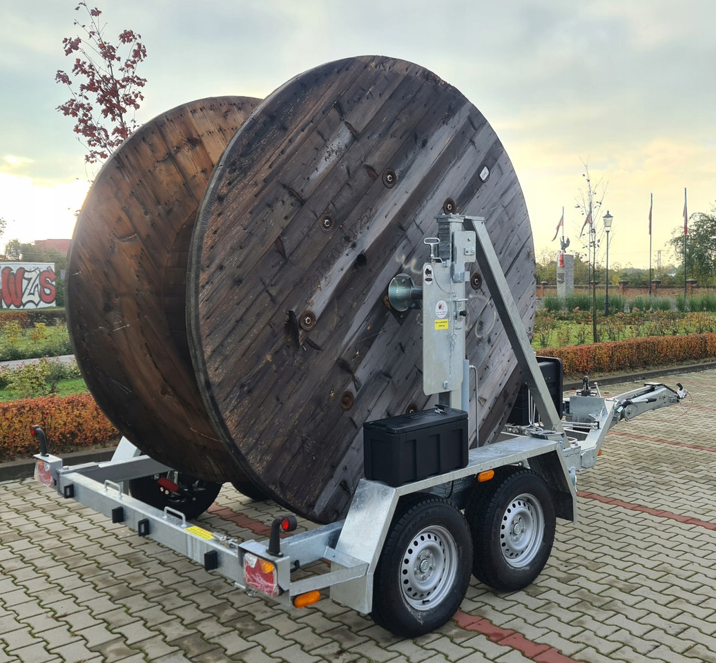 PRZYCZEPA SŁUPOWA KABLOWA PRZEWÓZ KABLI 3500 KG / POLE CABLE TRAILER FOR CABLE TRANSPORT 3500 KG - Reboque para bobinas: foto 2 PRZYCZEPA SŁUPOWA KABLOWA PRZEWÓZ KABLI 3500 KG / POLE CABLE TRAILER FOR CABLE TRANSPORT 3500 KG - Reboque para bobinas: foto 2