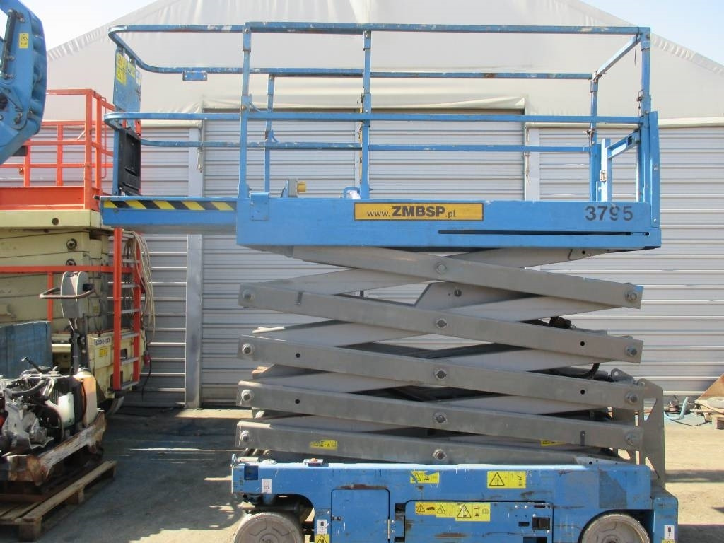 Genie GS 3232 - Plataforma de Tijera/ Plataforma de tesoura: foto 1 Genie GS 3232 - Plataforma de Tijera/ Plataforma de tesoura: foto 1