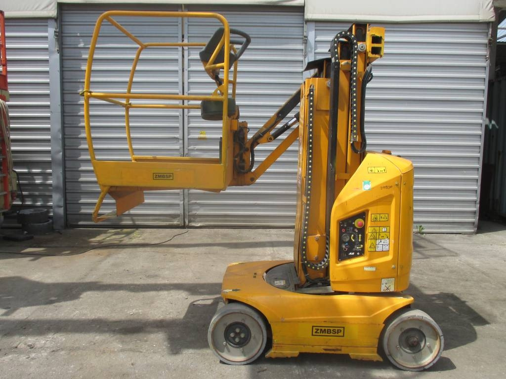 JLG Toucan 8 E - Plataforma de mastro vertical: foto 1 JLG Toucan 8 E - Plataforma de mastro vertical: foto 1