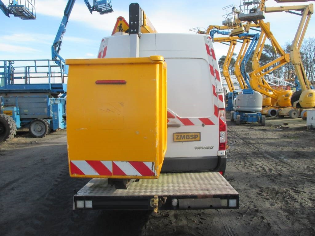 Klubb K32  - Caminhão com plataforma aérea: foto 4 Klubb K32  - Caminhão com plataforma aérea: foto 4