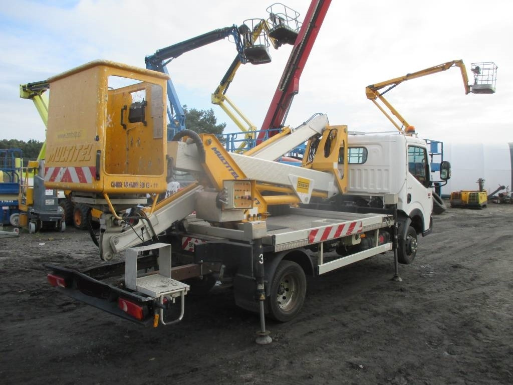 Multitel MX 170 - Caminhão com plataforma aérea: foto 3 Multitel MX 170 - Caminhão com plataforma aérea: foto 3