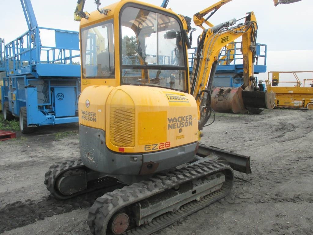 Wacker Neuson EZ 28 - Mini escavadeira: foto 2 Wacker Neuson EZ 28 - Mini escavadeira: foto 2