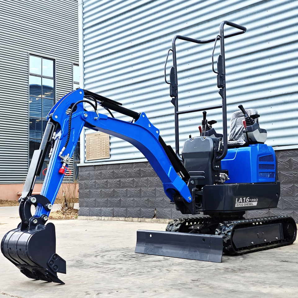 LEZUM LA16Pro Mini Excavator Digger Miniexcavadora EPA Kubota Engine Mini Excavator For Sale With Mini Excavator Attachment Set - Mini escavadeira: foto 4 LEZUM LA16Pro Mini Excavator Digger Miniexcavadora EPA Kubota Engine Mini Excavator For Sale With Mini Excavator Attachment Set - Mini escavadeira: foto 4