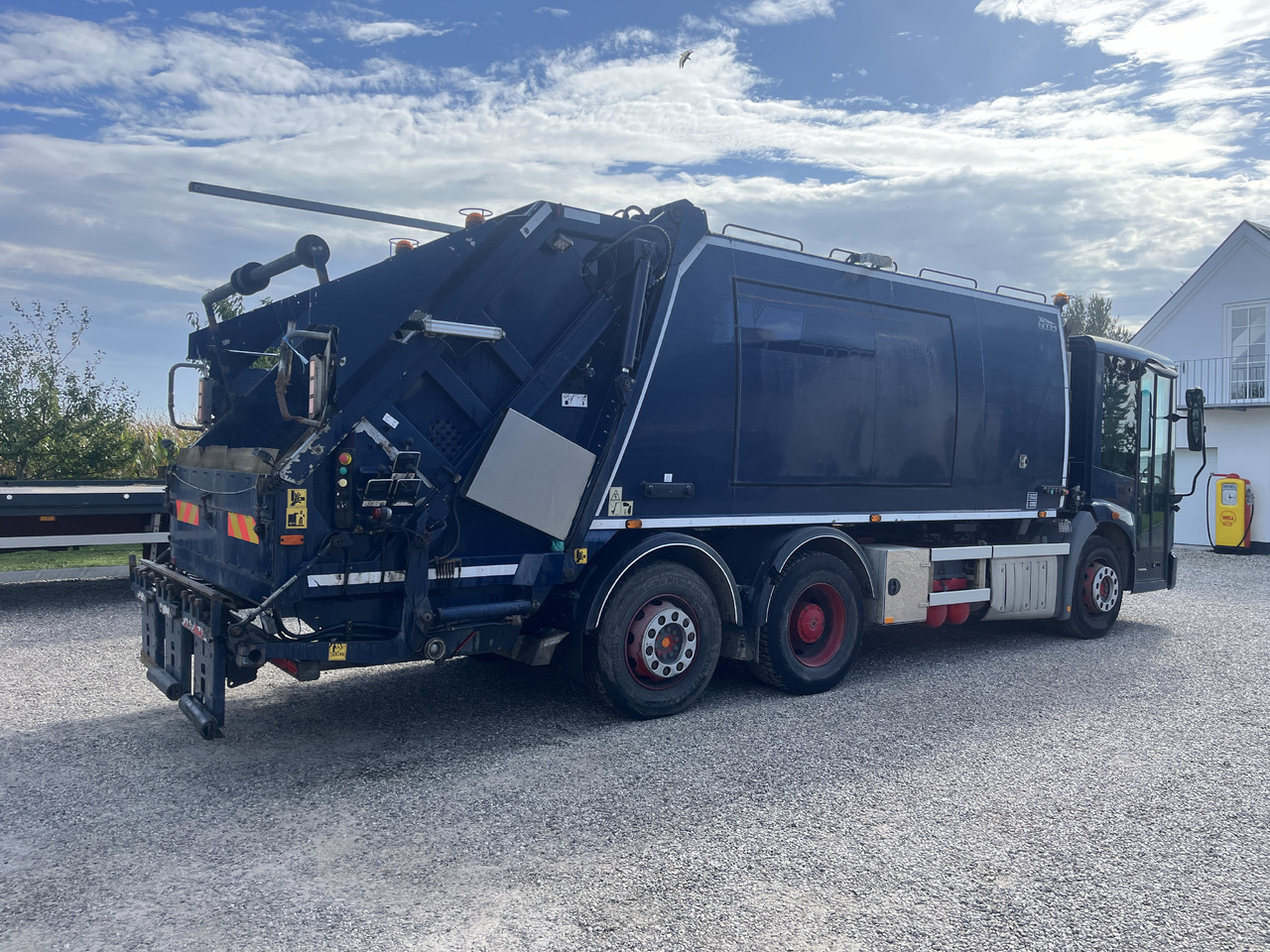 MERCEDES-BENZ Ecionic 2630 2 camber NTM - Caminhão de lixo: foto 4 MERCEDES-BENZ Ecionic 2630 2 camber NTM - Caminhão de lixo: foto 4