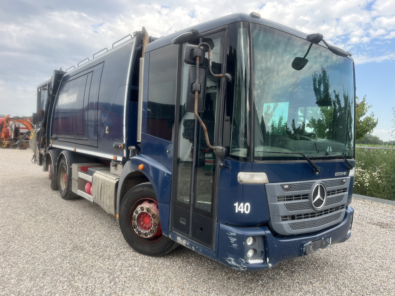 MERCEDES-BENZ Econic 2630 2 camper NTM - Caminhão de lixo: foto 1 MERCEDES-BENZ Econic 2630 2 camper NTM - Caminhão de lixo: foto 1