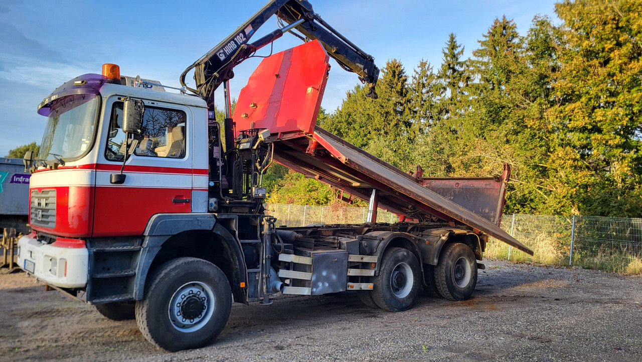 MAN 33.414 6X6 HIAB 102 33.414 - Caminhão basculante: foto 3 MAN 33.414 6X6 HIAB 102 33.414 - Caminhão basculante: foto 3