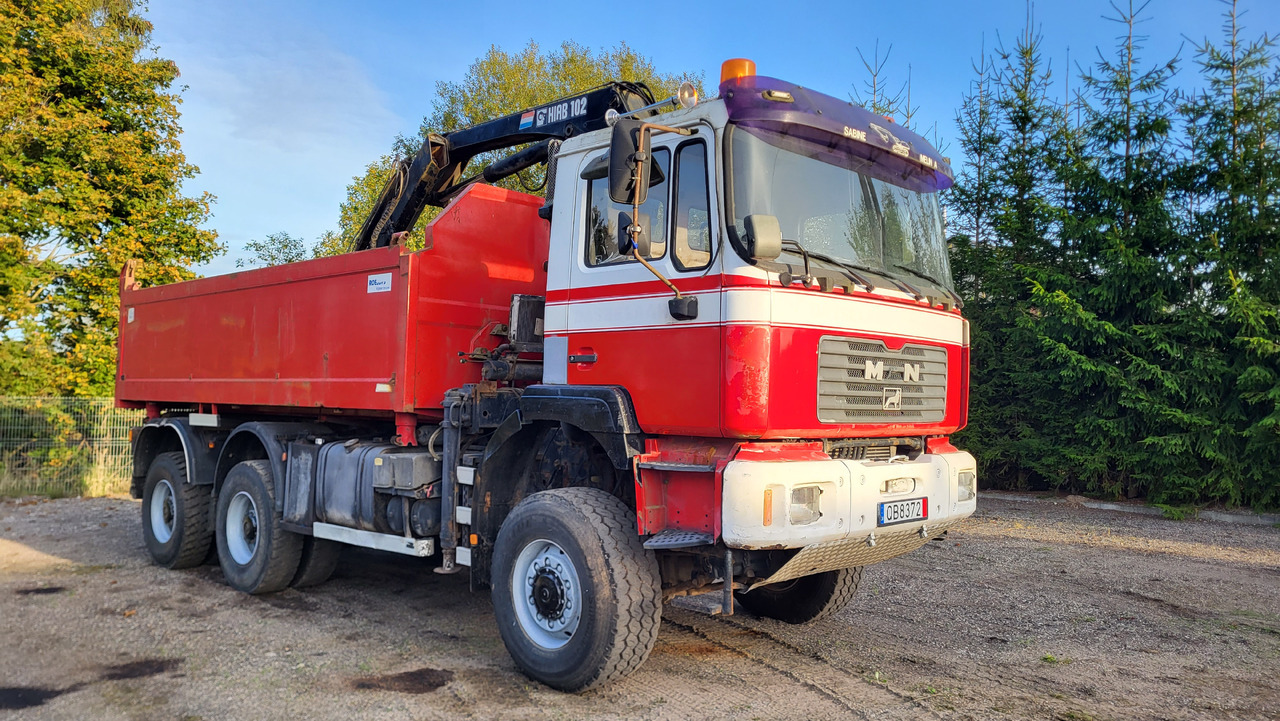 MAN 33.414 6X6 HIAB 102 33.414 - Caminhão basculante: foto 2 MAN 33.414 6X6 HIAB 102 33.414 - Caminhão basculante: foto 2