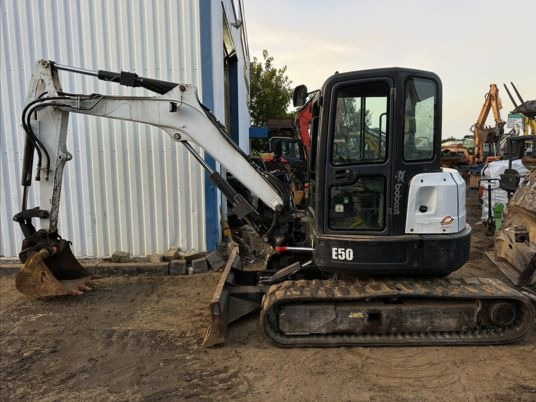 Bobcat E50 à 24900 € HT - Mini escavadeira: foto 4 Bobcat E50 à 24900 € HT - Mini escavadeira: foto 4