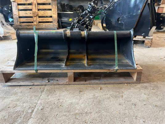 Godet de curage - Morin M0 - Balde escavadora: foto 2 Godet de curage - Morin M0 - Balde escavadora: foto 2