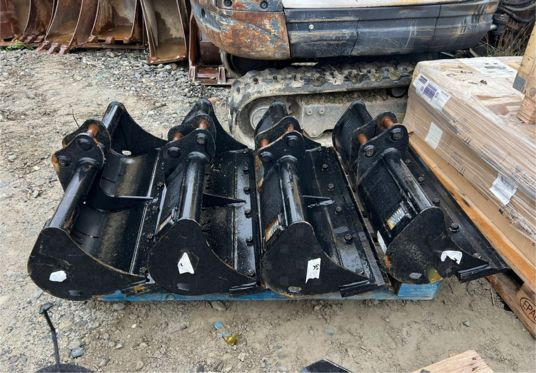 Godet de curage pour minipelle - axe 30 mm - Balde: foto 3 Godet de curage pour minipelle - axe 30 mm - Balde: foto 3