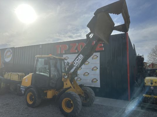 JCB 406 à 23500 € HT - Carregadeira articulada: foto 3 JCB 406 à 23500 € HT - Carregadeira articulada: foto 3